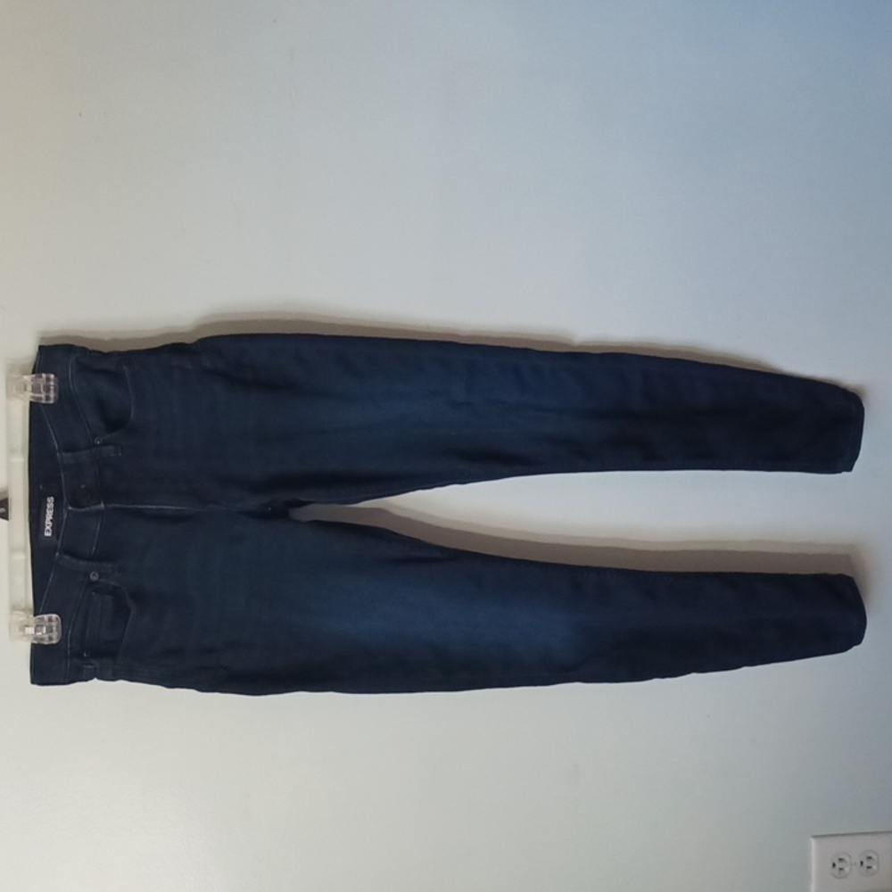 5 for $25- Express size 6 super stretch jeans